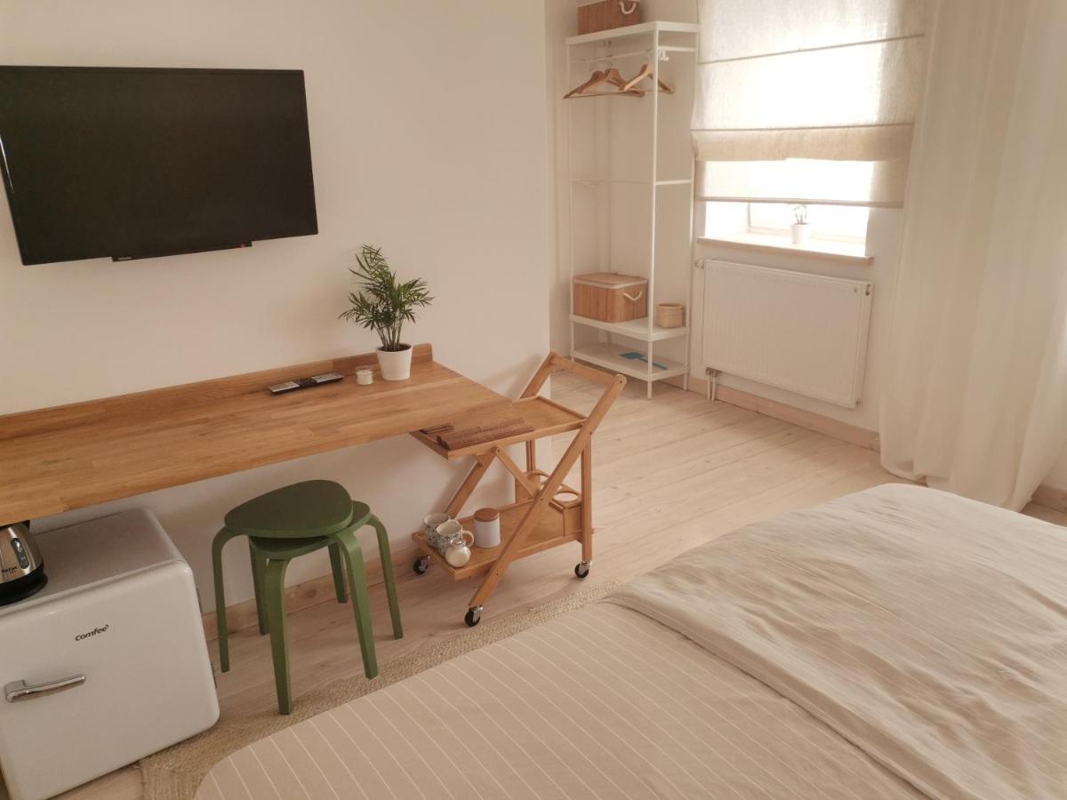Motyl Apartamenty Studio Lub Pokoj Z Lazienka Bytom Exterior foto