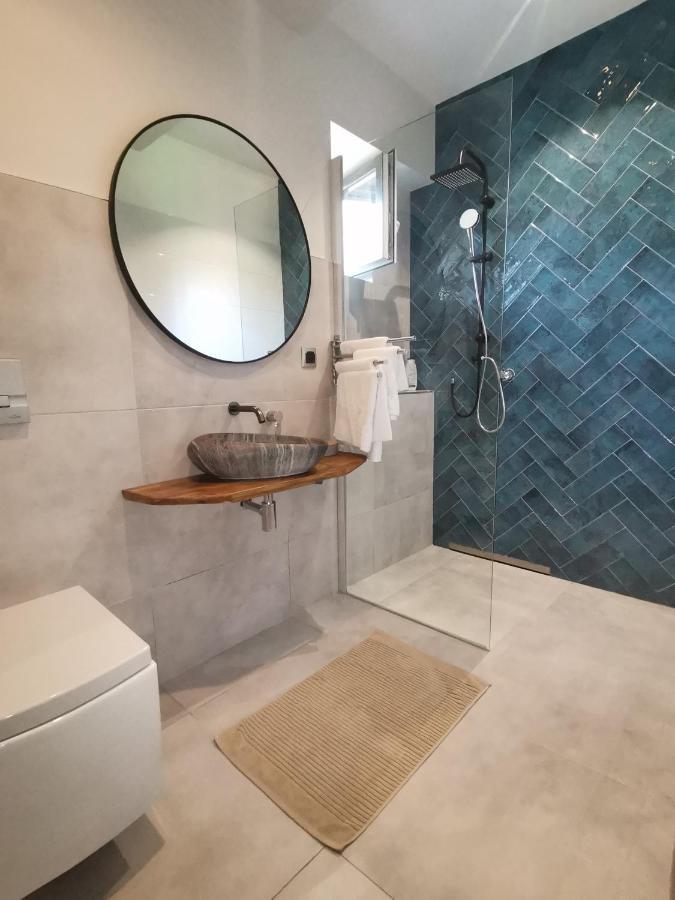 Motyl Apartamenty Studio Lub Pokoj Z Lazienka Bytom Exterior foto
